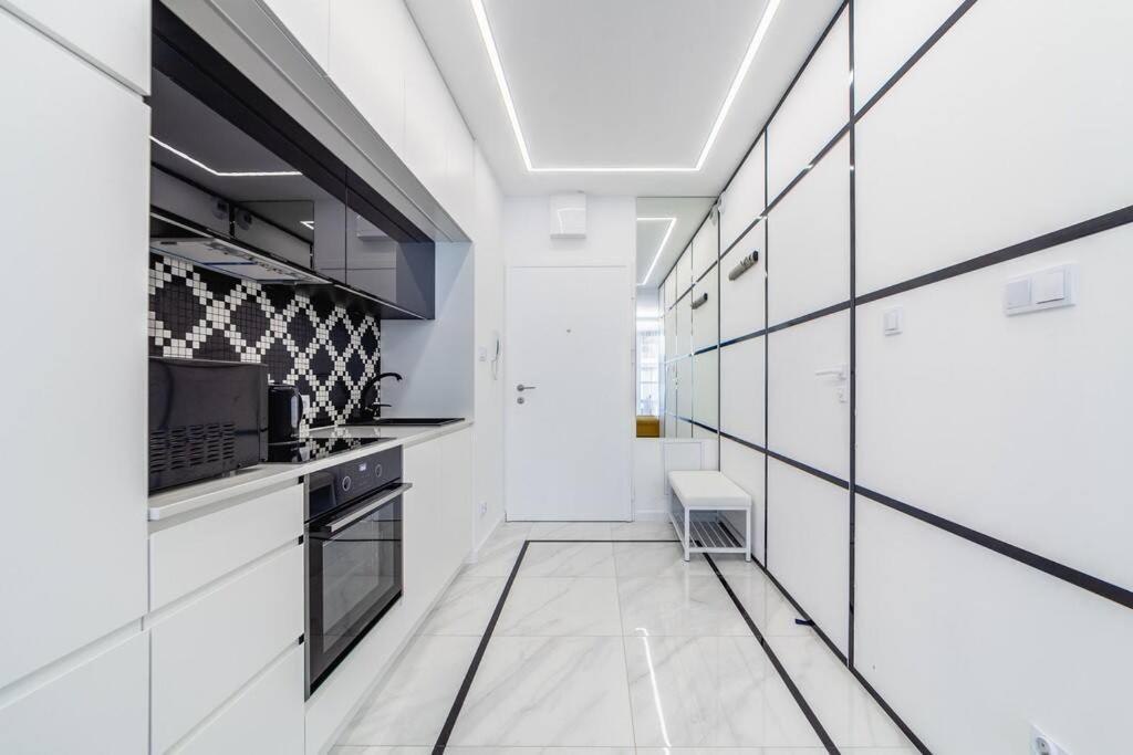 Stylowy Apartament Centrum Warszawy Z Tarasem 바르샤바 외부 사진